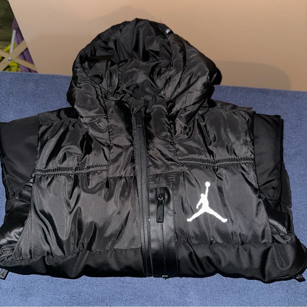 Air Jordan Puffer Jacket Size 6